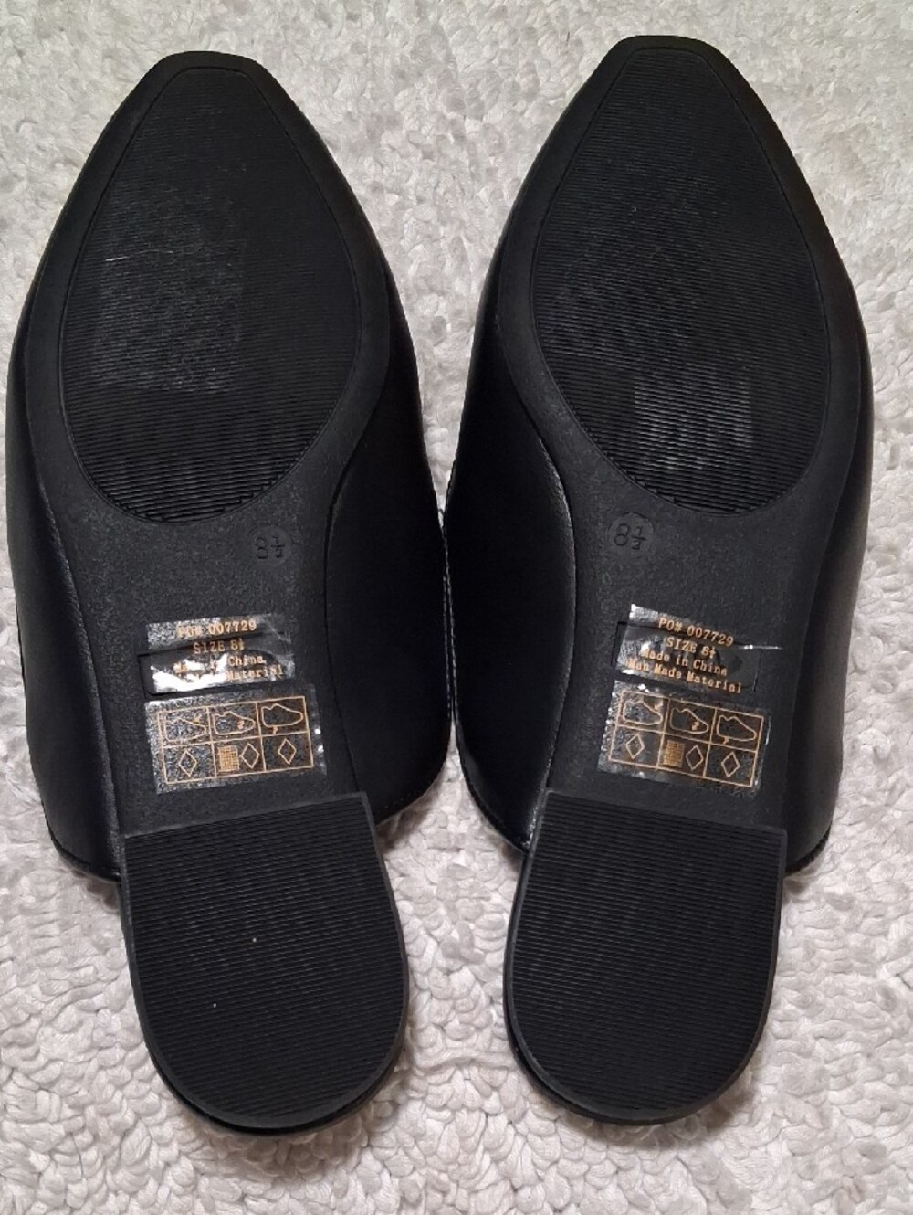 Journee Collection Men’s Black Slip-On Leather Mules - Picture 6 of 6